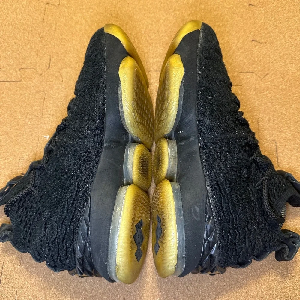 Nike LeBron 15‎ Black Gum Youth Basketball Shoes 922811-006 Kids 5.5Y